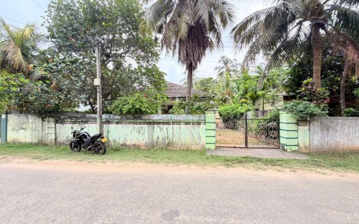House for sale in brown road