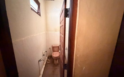 House for sale in brown road