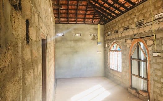 House with land for sale in thellippalai kadduvan