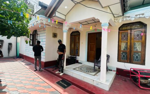 Luxury house for sale in Vempady road