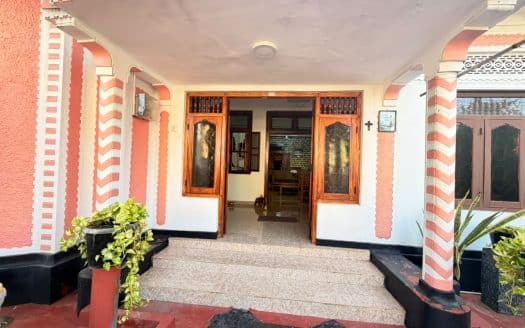 House for sale in 3rd cross street
