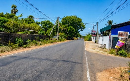 House with land for sale in kondavil